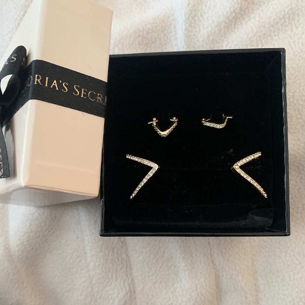Victoria's Secret Bracelet & Earrings Set NIB